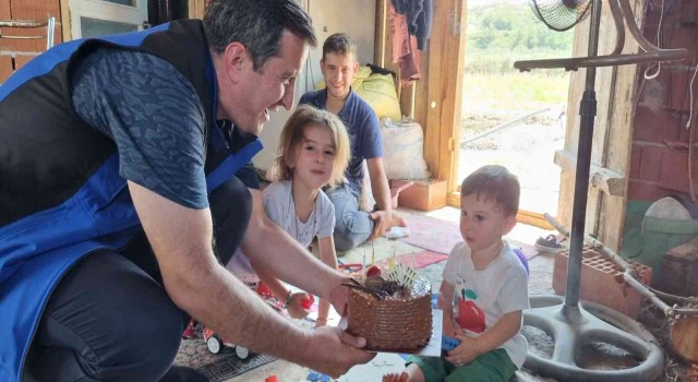 Kuyudan kurtarılan minik Aybarsa ilk ziyaret