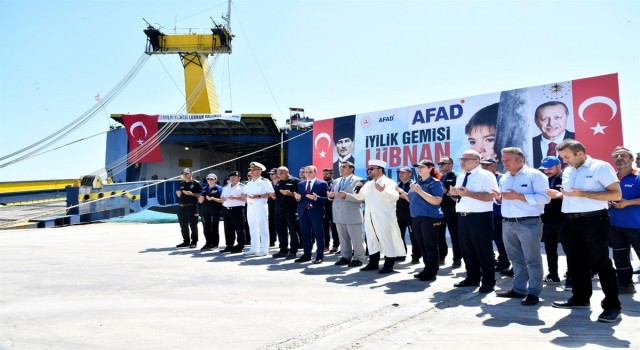Lübnana insani yardım malzemesi taşıyan 4. gemi Mersinden uğurlandı