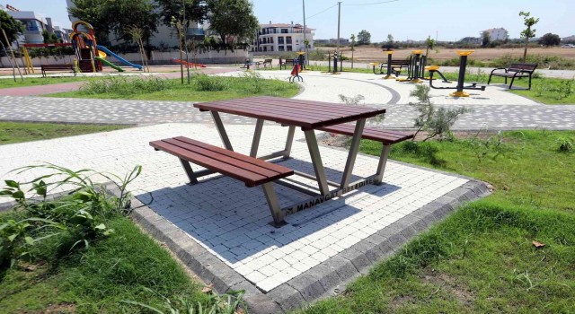 Manavgat Belediyesinden park atağı
