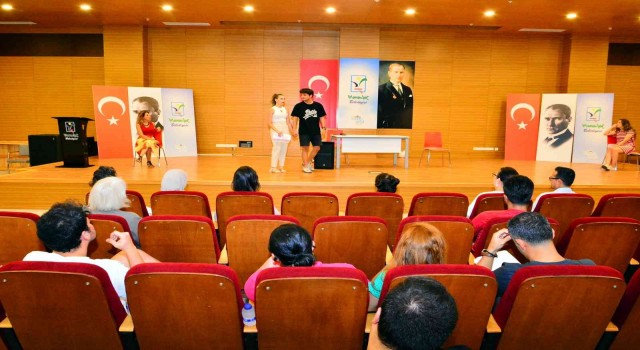 Manavgat Kent Tiyatrosundan, İki Yakanın Hikayesi