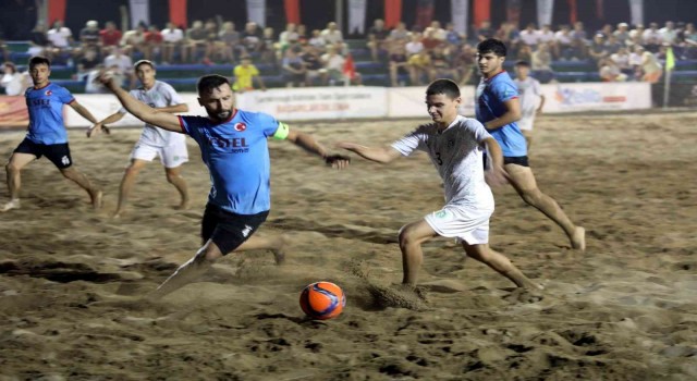 Manavgatta plaj futbolu heyecanı başladı