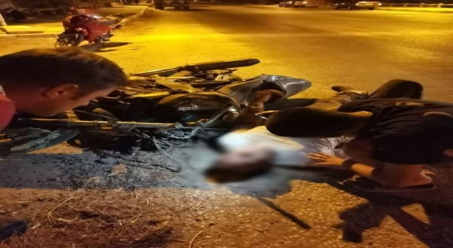 Manisada motosikletler çarpıştı: 1 ölü, 2 ağır yaralı