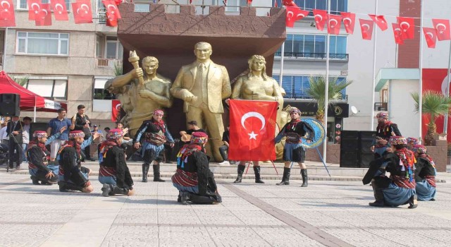 Manisanın ilçelerinde 30 Ağustos coşkusu