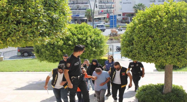 Marmaristeki safari faciasında gözaltına alınan 3 kişi adliyeye sevk edildi