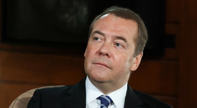 Medvedev: “Kiev NATO'ya katılmaktan vazgeçse bile Rusya operasyonlarını durdurmayacak”