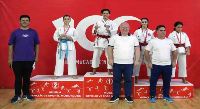 Menteşe Belediyesi Karate takımı turnuvayı 8 madalya ile tamamladı