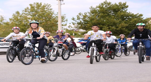 Merkezefendide temiz bir dünya için pedal çevrilecek