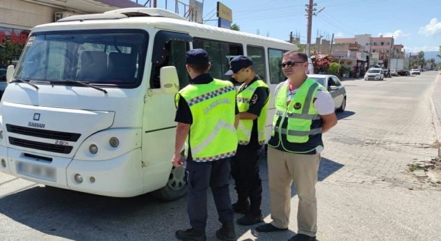 Mersinde toplu taşıma araçları denetleniyor