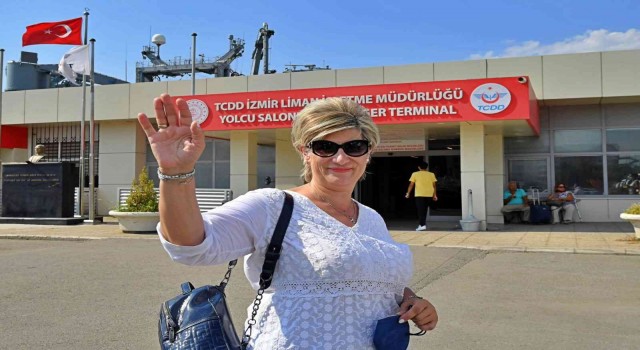Midillili turistler, hafta sonu için İzmiri seçti