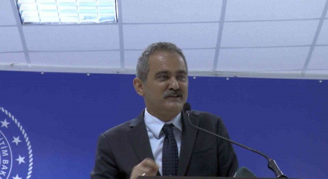 Milli Eğitim Bakanı Özer: “Okul yöneticilerimizi ve öğretmenlerimizi kimseye muhtaç etmeyeceğiz”