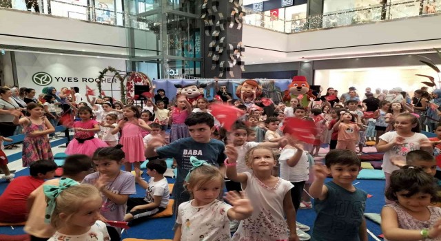 Miniklerin 30 Ağustos Zafer Bayramı coşkusu