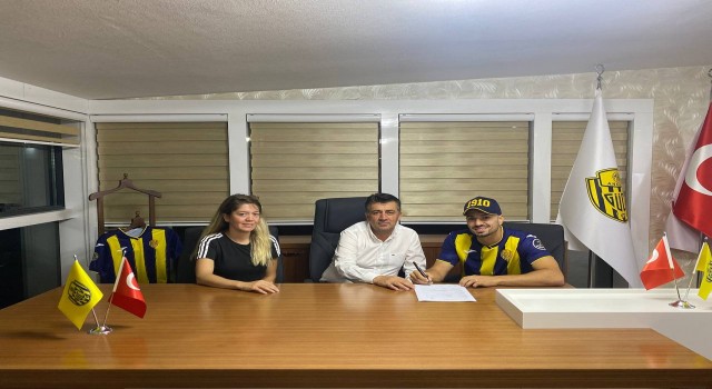 MKE Ankaragücü Pepe Rodriguesi renklerine bağladı