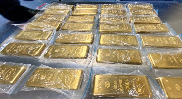 Moskovada havaalanında 225 kilogram kaçak altın ele geçirildi