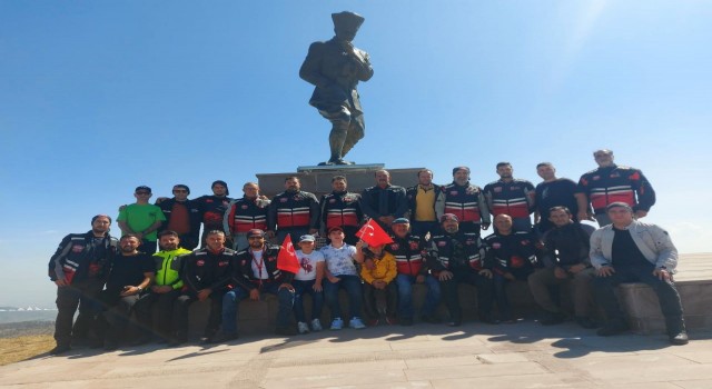 Motosiklet tutkunları “Süvarinin İzinden etkinliğine katıldı