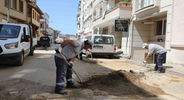 Mudanyada sel sonrası onarım ve temizlik çalışmaları devam ediyor