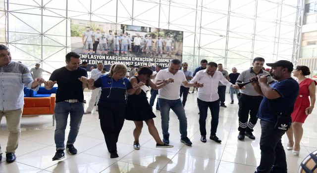 Muratpaşa Belediyesinde toplu iş sözleşmesi kutlandı