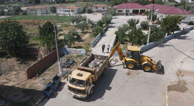 Nazillide dönem öncesi okullar yenileniyor