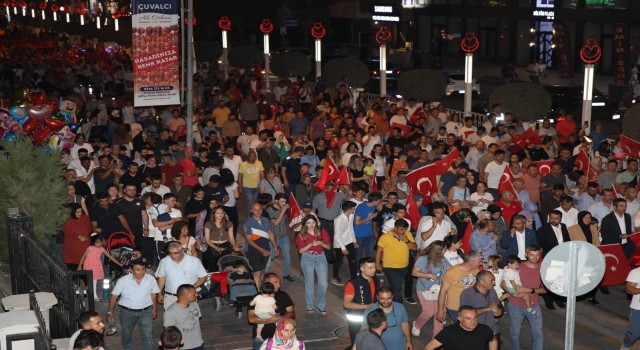 Niğdede 30 Ağustosta fener alayı düzenlendi