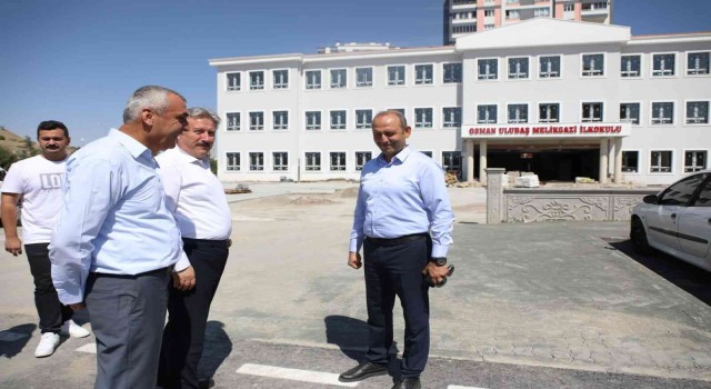 Osman Ulubaş Eğitim Kompleksinde sonra doğru