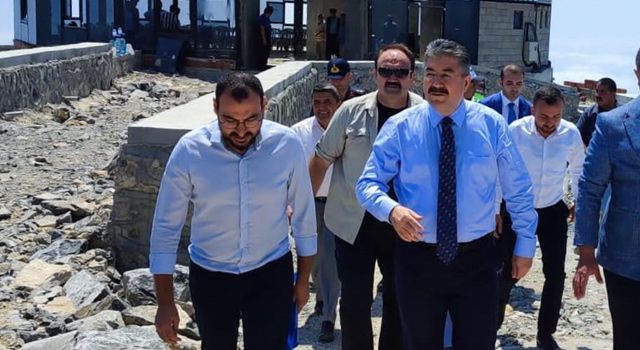 Osmaniye Valisi Erdinç Yılmaz, Düziçi’nde teleferik çalışmalarını inceledi