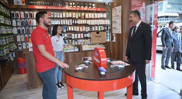 Osmaniye Valisi Erdinç Yılmaz, esnafları ziyaret etti