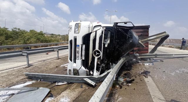 Osmaniye’de devrilerek yanan TIR’ın sürücüsü öldü