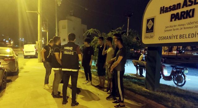 Osmaniye'de Polisin mahallelerdeki şok uygulamasında 175 kişi sorgulandı