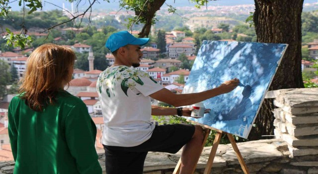 Osmanlı kenti Safranboluyu 10 ülkeden 21 ressam resmediyor