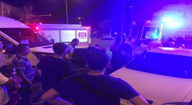Otomobil ile minibüsün çarpıştı: 6 yaralı