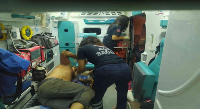 Otomobil tamircisi iş yerinde uğradığı silahlı saldırıda ağır yaralandı