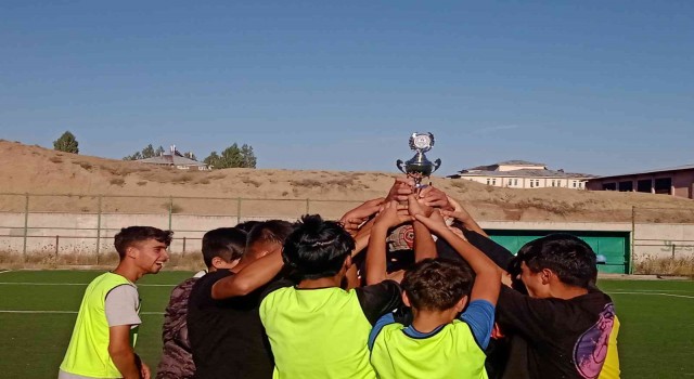 Özalpte ‘Mahaller Arası Futbol Turnuvası yapıldı