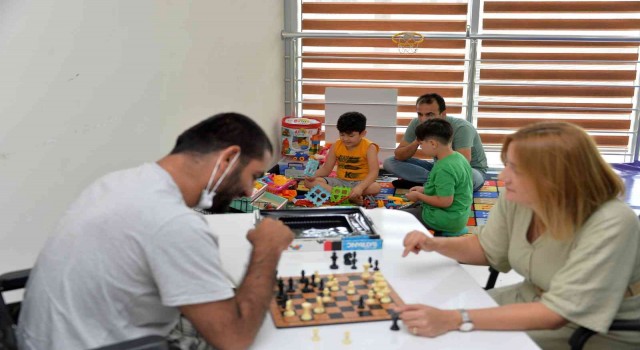 Özel çocuklar Mola Evinde keyifli vakit geçiriyor