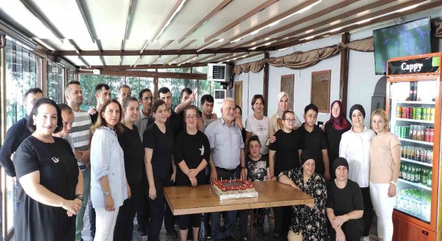 Özel gençlerin çalıştığı Kusursuz Kafe yeni yaşını kutladı