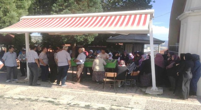 Paraşüt kazasında hayatını kaybeden Cengiz Gültekin Simavda toprağa verildi