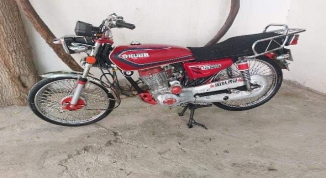 Park halindeki motosiklet çalındı