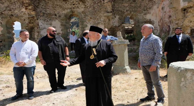 Patrik Bartholomeos Gümüşhanenin tarihi Süleymaniye mahallesine ziyarette bulundu