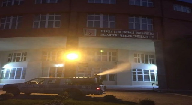 Pazaryerinde haşerelerle mücadele çalışmaları