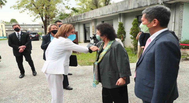 Pelosi Tayvandan ayrıldı
