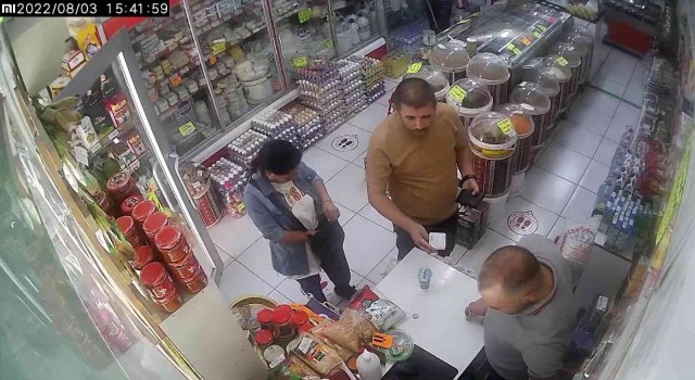 Pendikte tırnakçılık yaparak kaşla göz arasında para çaldılar