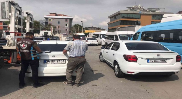 Pendikte trafikte drift atıp aracını arkadaşının üzerine süren magandaya ceza yağdı