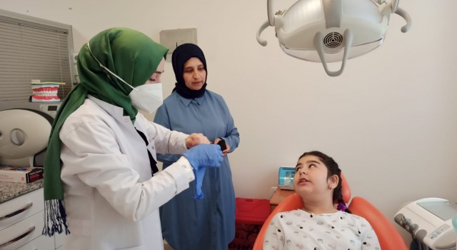 Pilot illerden biri olan Karabükte aile diş hekimlerinin çocuklar için mesaisi başladı
