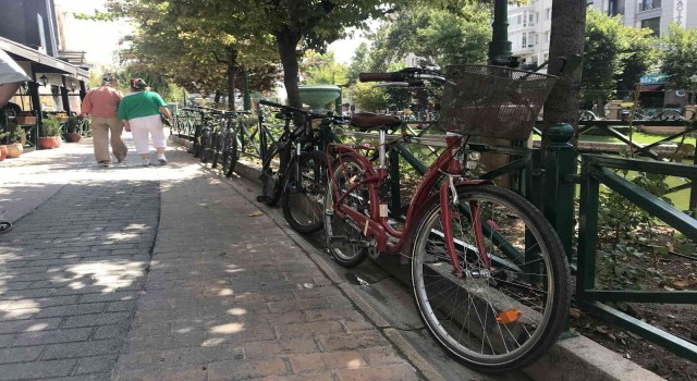 Porsuk Çayı kenarı bisiklet parkına döndü