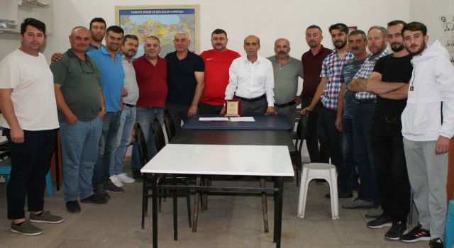 Posta güvercini 1050 kilometreyi 24 saatte tamamlayarak 1inci oldu