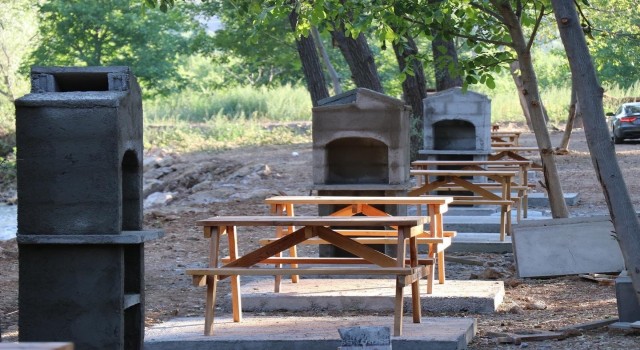 Pozantıya 5 bin metrekarelik mesire alanı yapılıyor