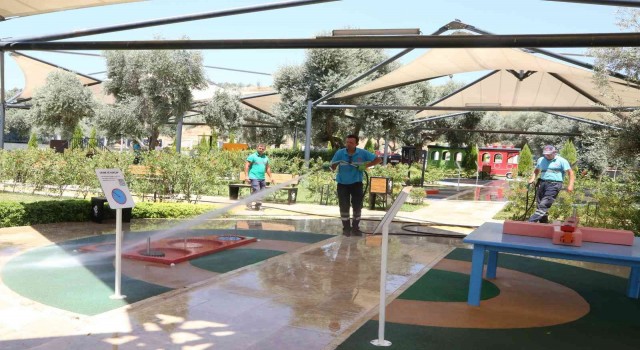 Prof. Dr. Aziz Sancar Matematik ve Bilim Parkında temizlik çalışması yapıldı