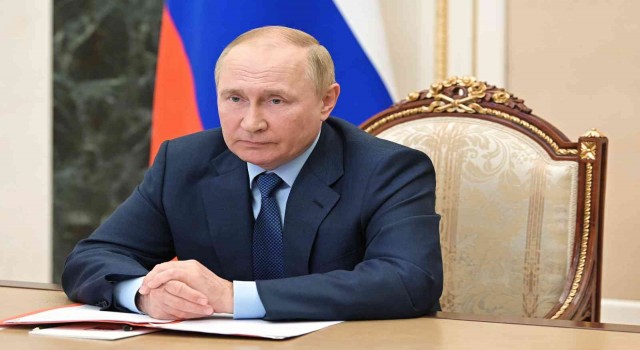 Putin, Ukrayna'dan Rusya'ya gelen sığınmacılara yardım yapılmasına dair kararname imzaladı