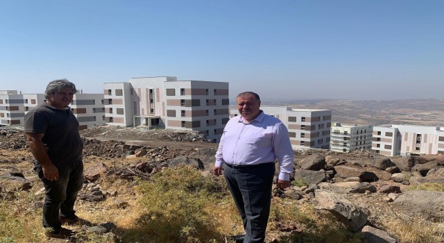 Ramazan, yapımı devam eden TOKİ konutlarını inceledi