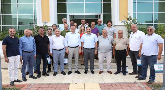 Rektör Kalan, muhtarlarla bir araya geldi
