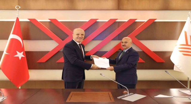 Rektör Sözbir mazbatasını aldı