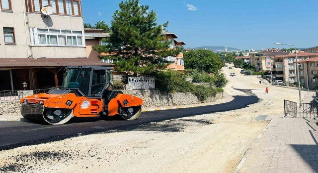 Safranboluda 10 bin ton asfalt dökümü yapıldı
